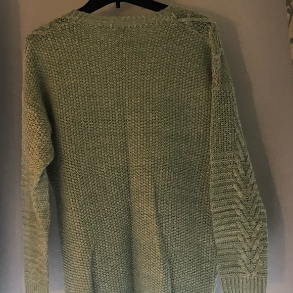 Light green knit sweater - Picture 3 of 3